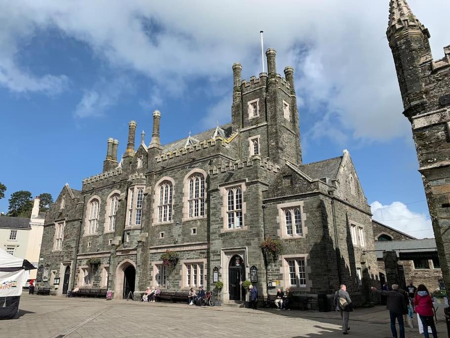 The Lighthouse, Boutique Apartment In The Town Centre - Starlink Wi-Fi Tavistock  Exterior foto